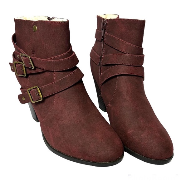 Just Fab Women Burgundy Side Zip Heeled Triple Strap Yarah Ankle Boots - Picture 3 of 11